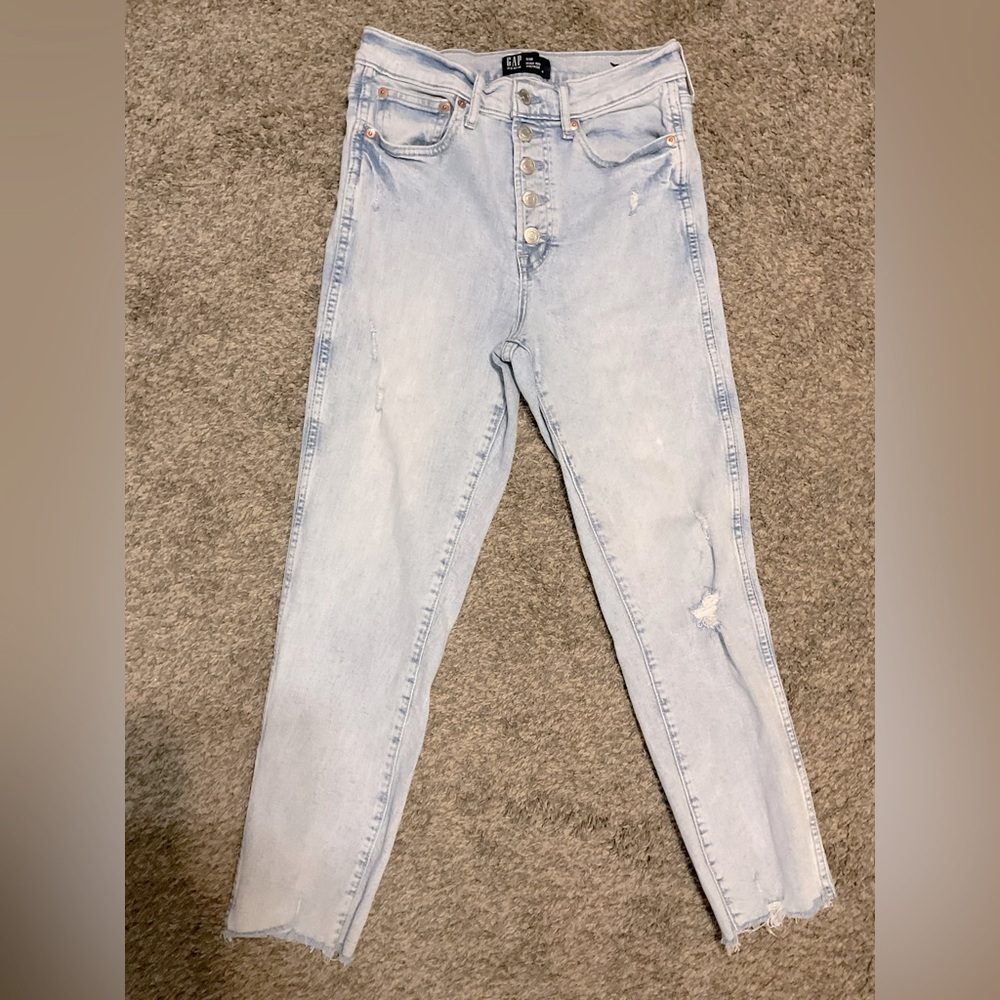 GAP High Rise Vintage Slim Jean. Size 6/28” waist